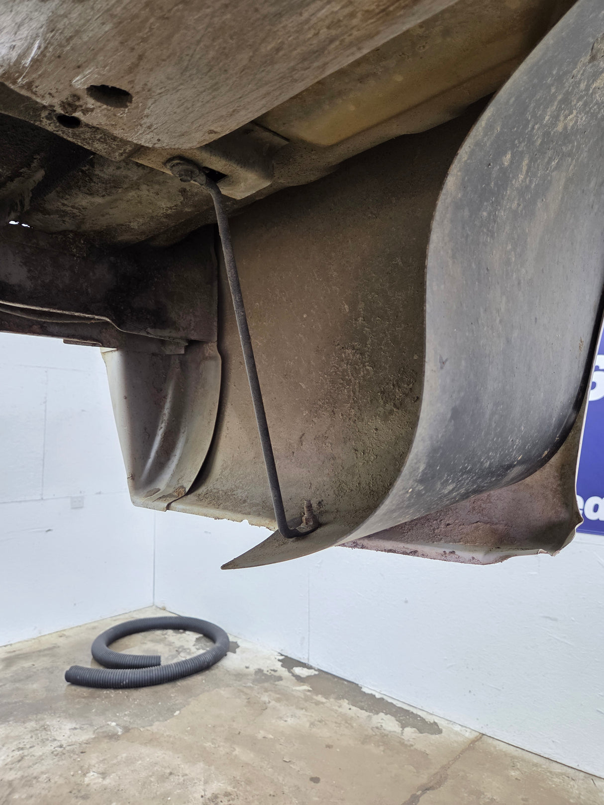 1999-2010 Ford Super Duty F250 F350 6' 9" Short Truck Bed