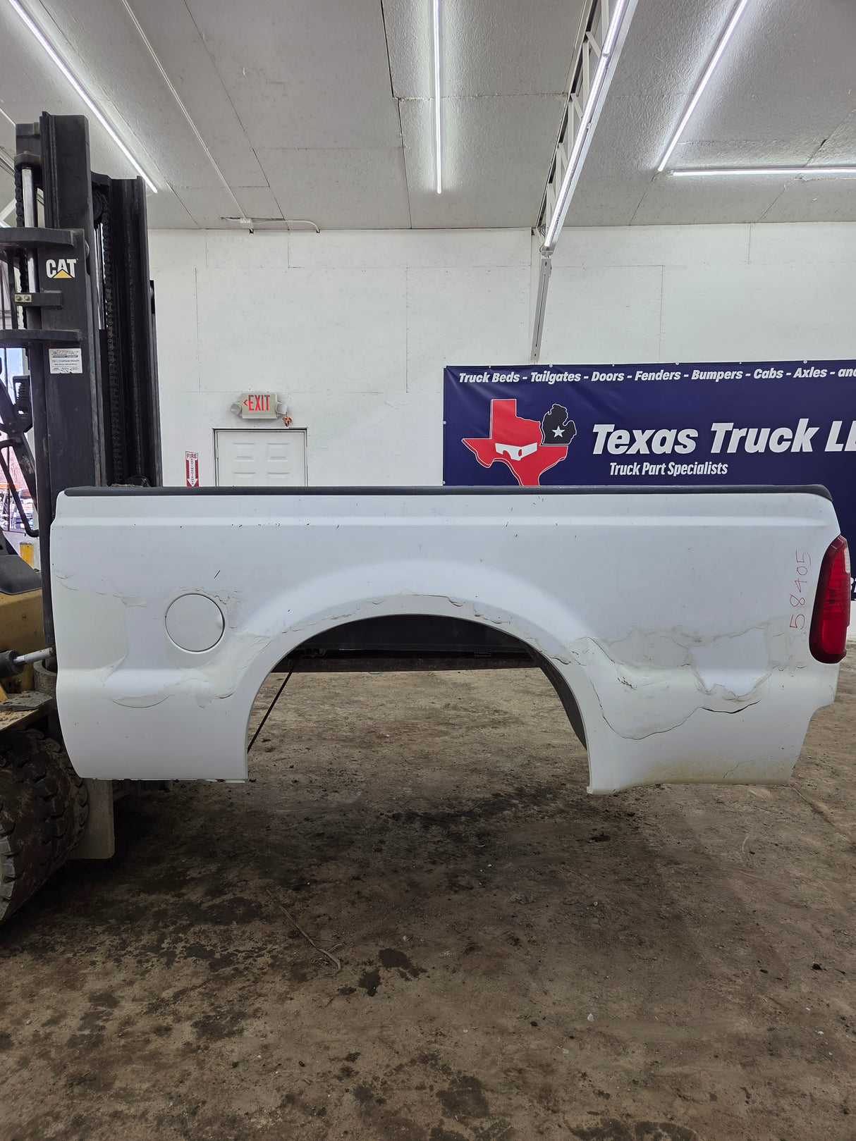 1999-2010 Ford Super Duty F250 F350 6' 9" Short Truck Bed