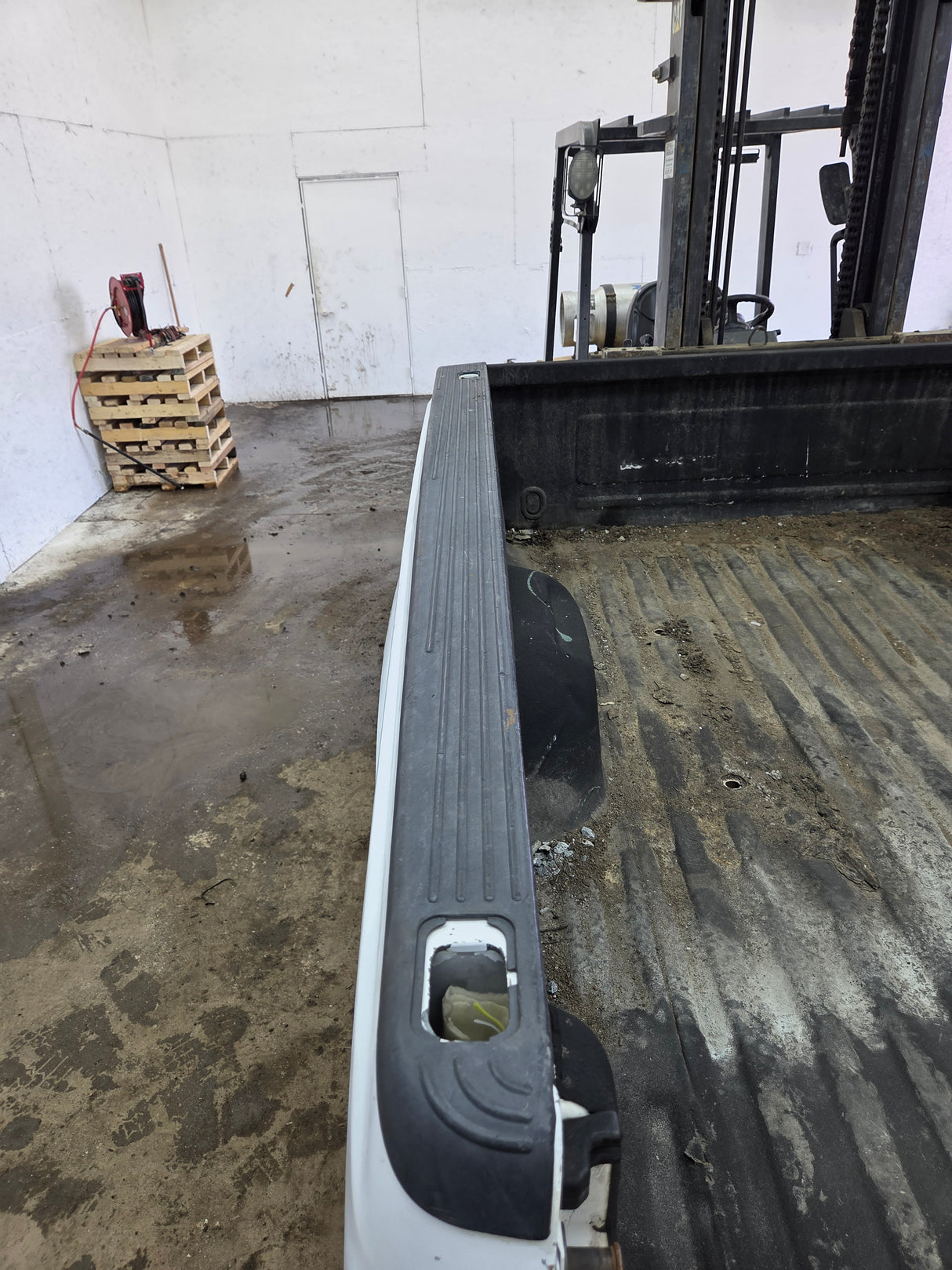 1999-2010 Ford Super Duty F250 F350 6' 9" Short Truck Bed