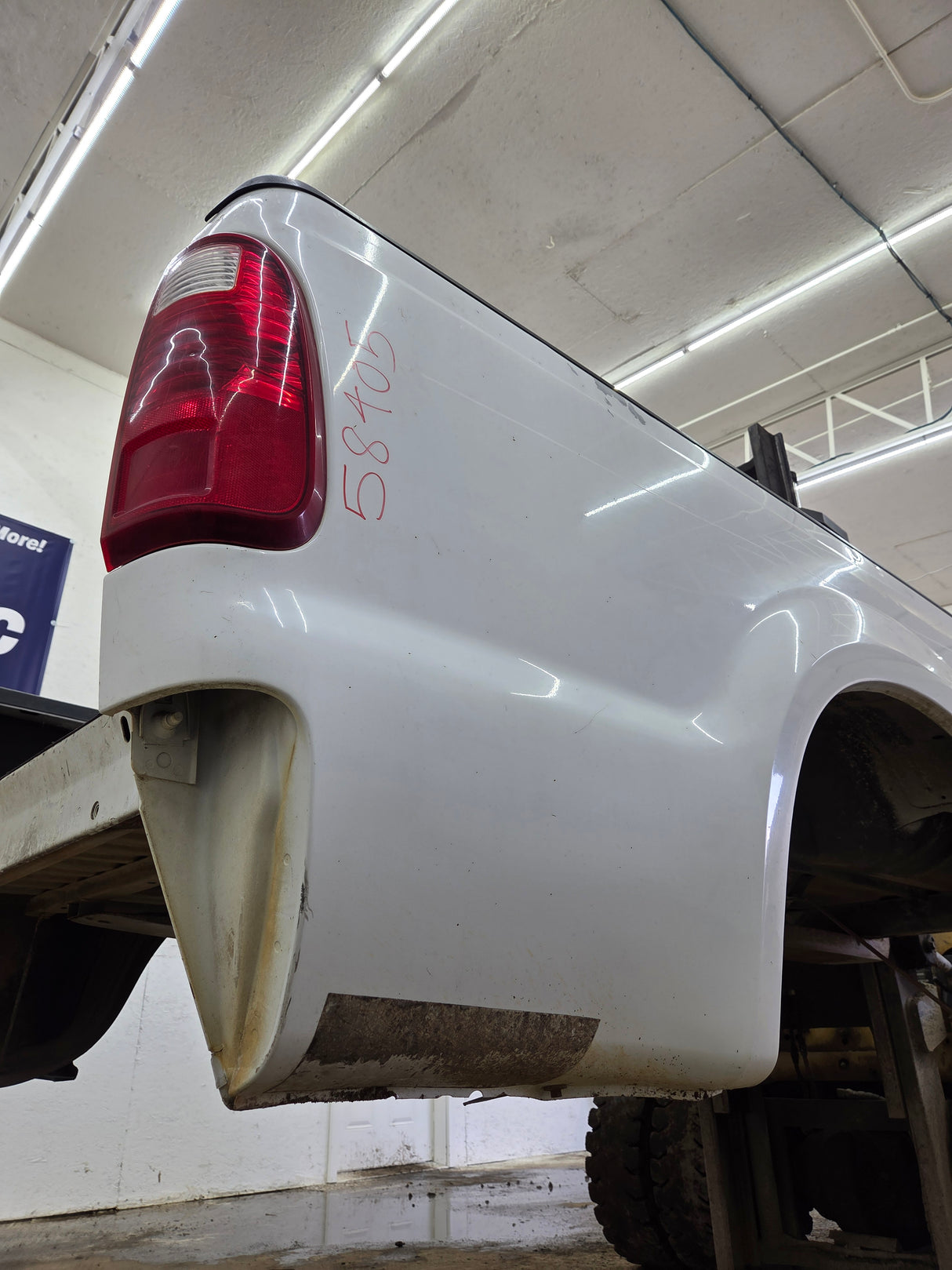 1999-2010 Ford Super Duty F250 F350 6' 9" Short Truck Bed