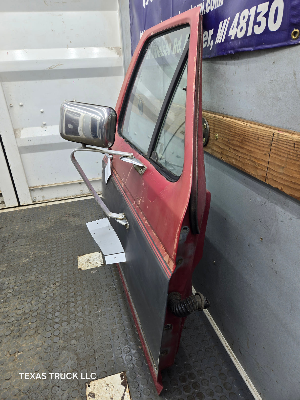1987-1997 Ford F Series F250 F350 F450 F550 Passenger Side Front Door RH