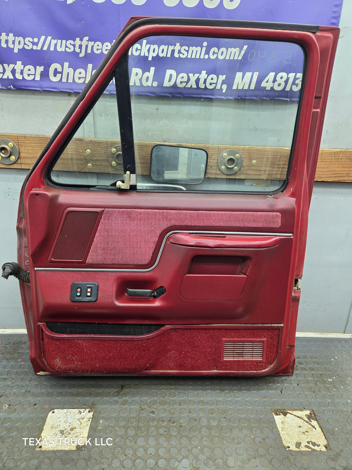 1987-1997 Ford F Series F250 F350 F450 F550 Passenger Side Front Door RH