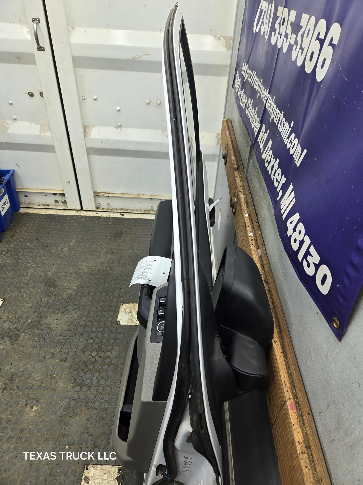 2015-2022 Ford F150 / Super Duty Driver Front Door LH F250 F350 F450 F550