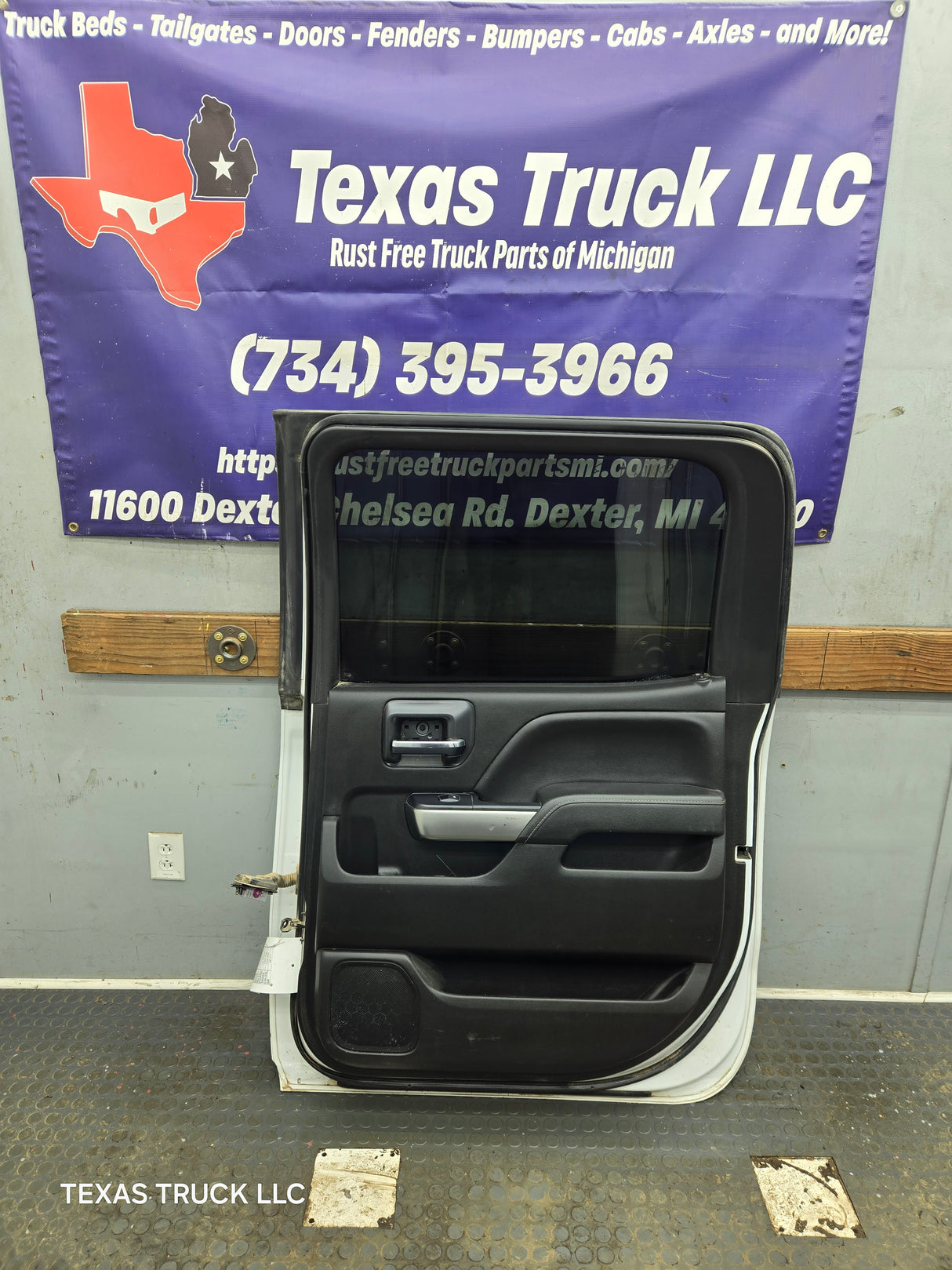 2014-2019 Chevrolet Silverado / GMC Sierra RH Rear Passenger Side Crew Cab Door 1500 2500 3500 HD