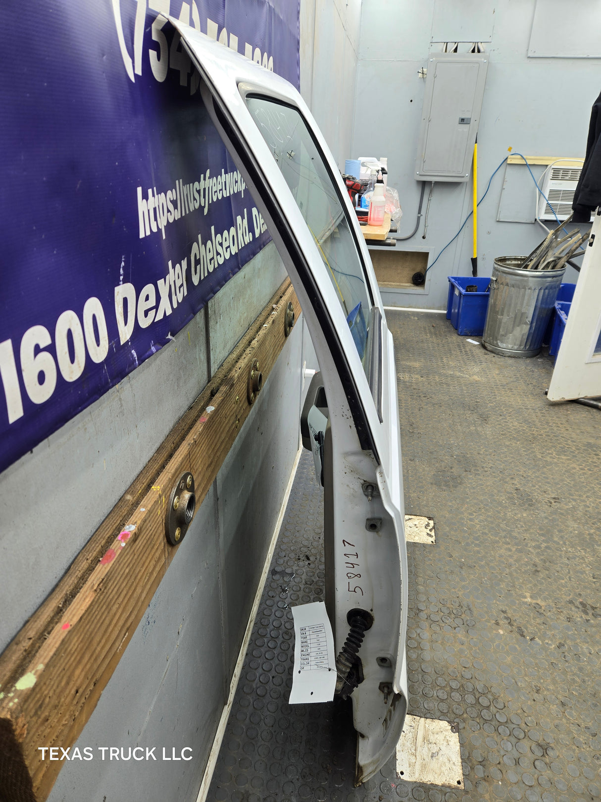 1999-2011 Ford Super Duty LH Driver Side Rear Crew Cab Door F250 F350 F450 F550