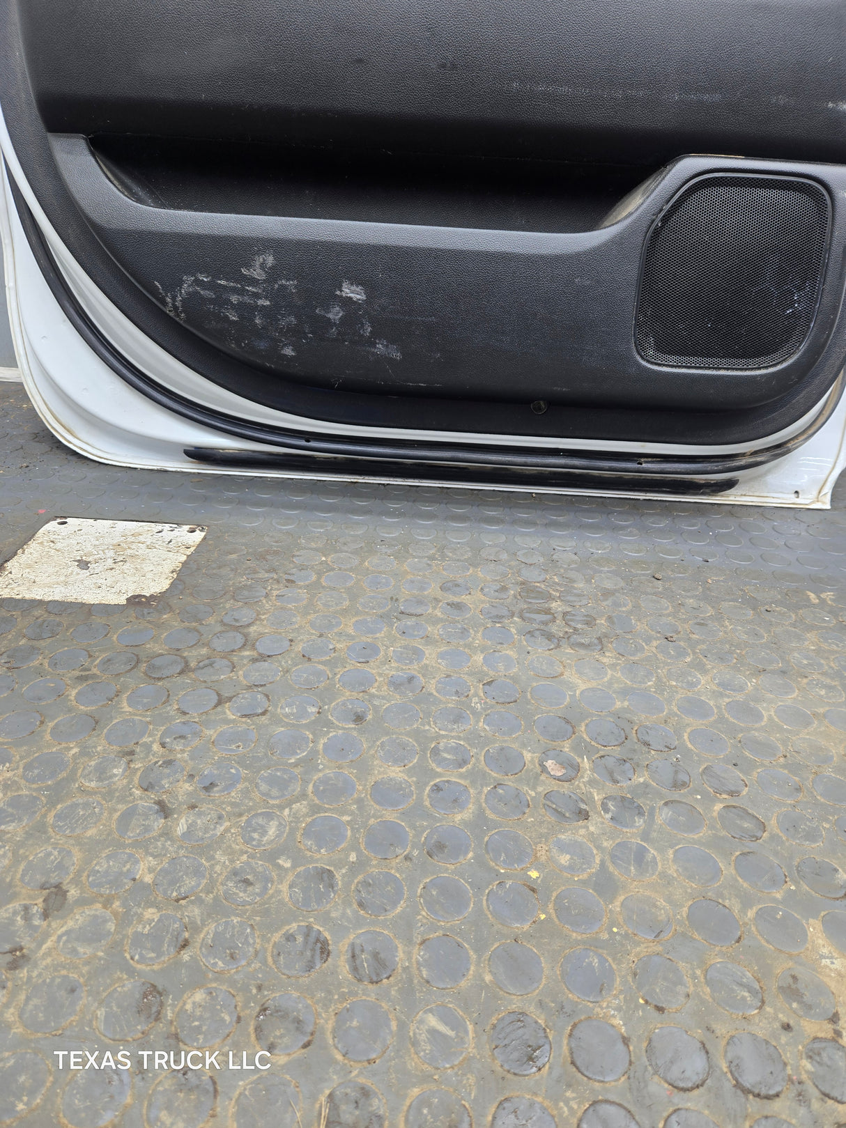 2014-2019 Chevrolet Silverado / GMC Sierra LH Rear Driver Side Crew Cab Door 1500 2500 3500 HD