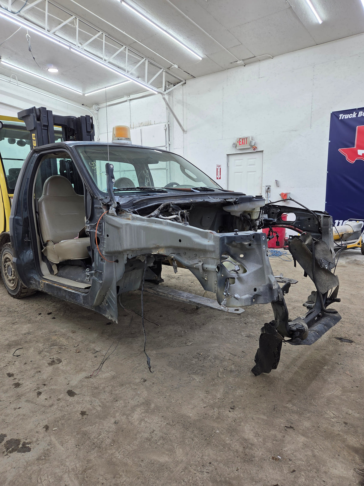 1999-2007 Ford Super Duty F250 F350 F450 F550 2 Door Regular Cab