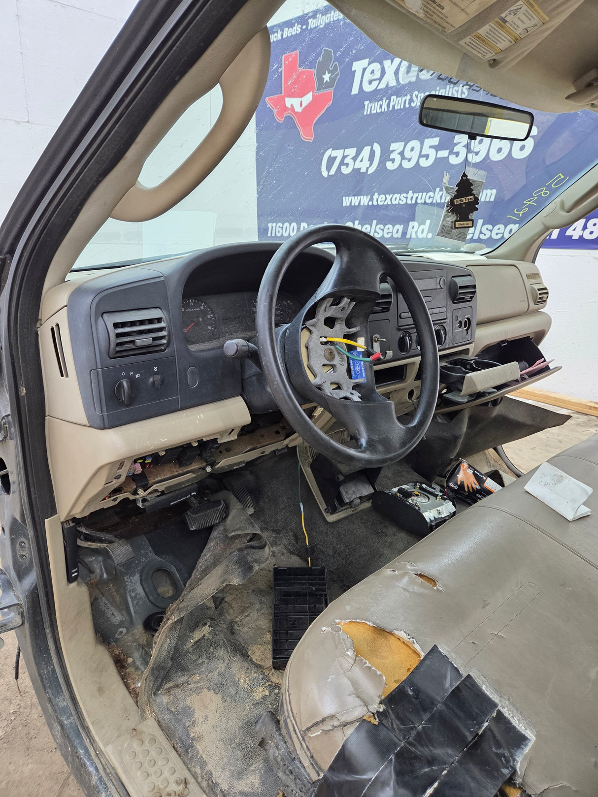 1999-2007 Ford Super Duty F250 F350 F450 F550 2 Door Regular Cab