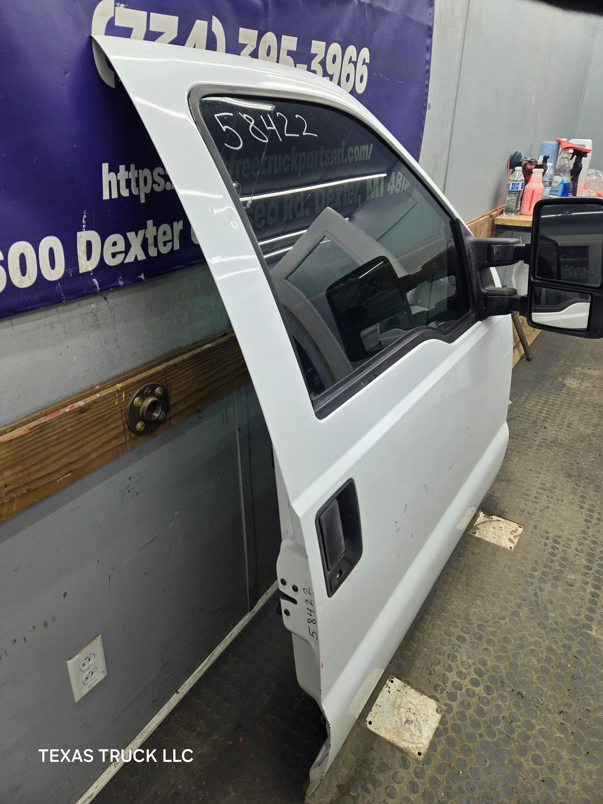 1999-2011 Ford Super Duty / Excursion Front Passenger RH Door F250 F350 F450 F550