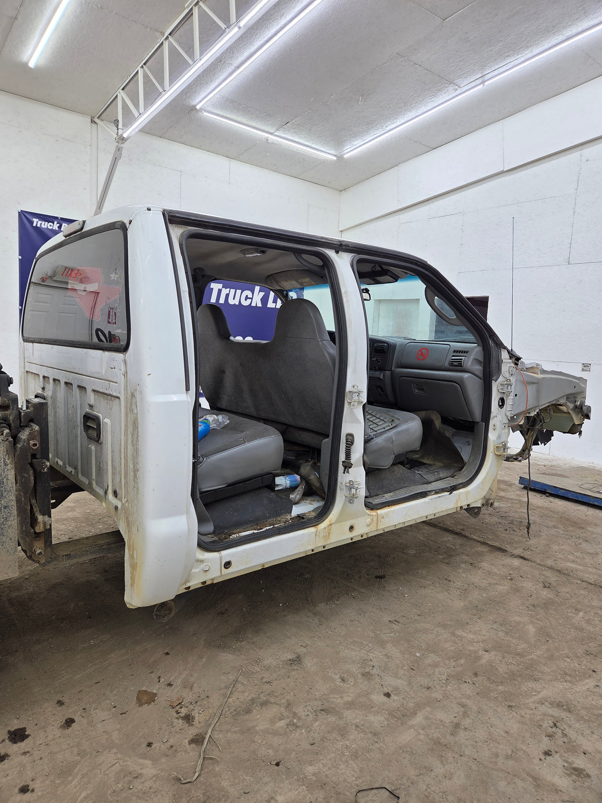 1999-2007 Ford Super Duty F250 F350 F450 F550 XLT 4 Door Crew Cab