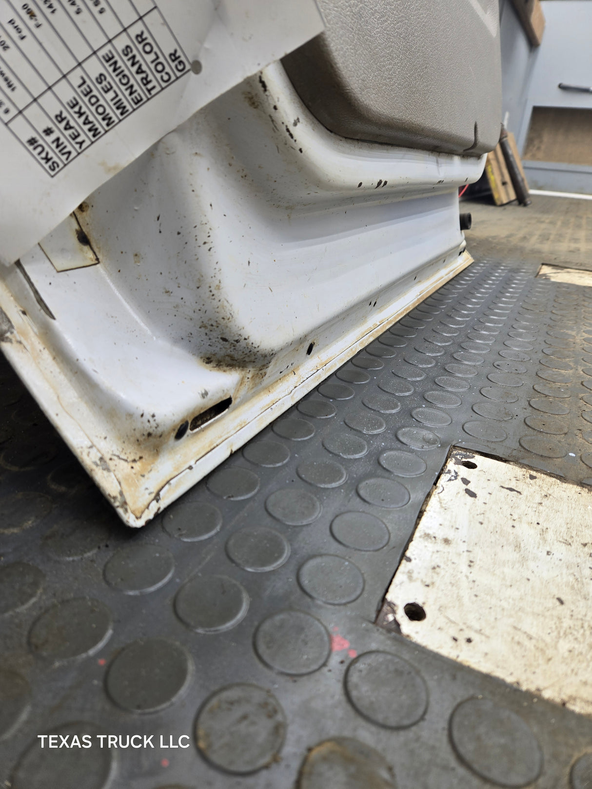 1999-2011 Ford Super Duty F250 F350 F450 F550 RH Crew Cab Passenger Side Rear Door