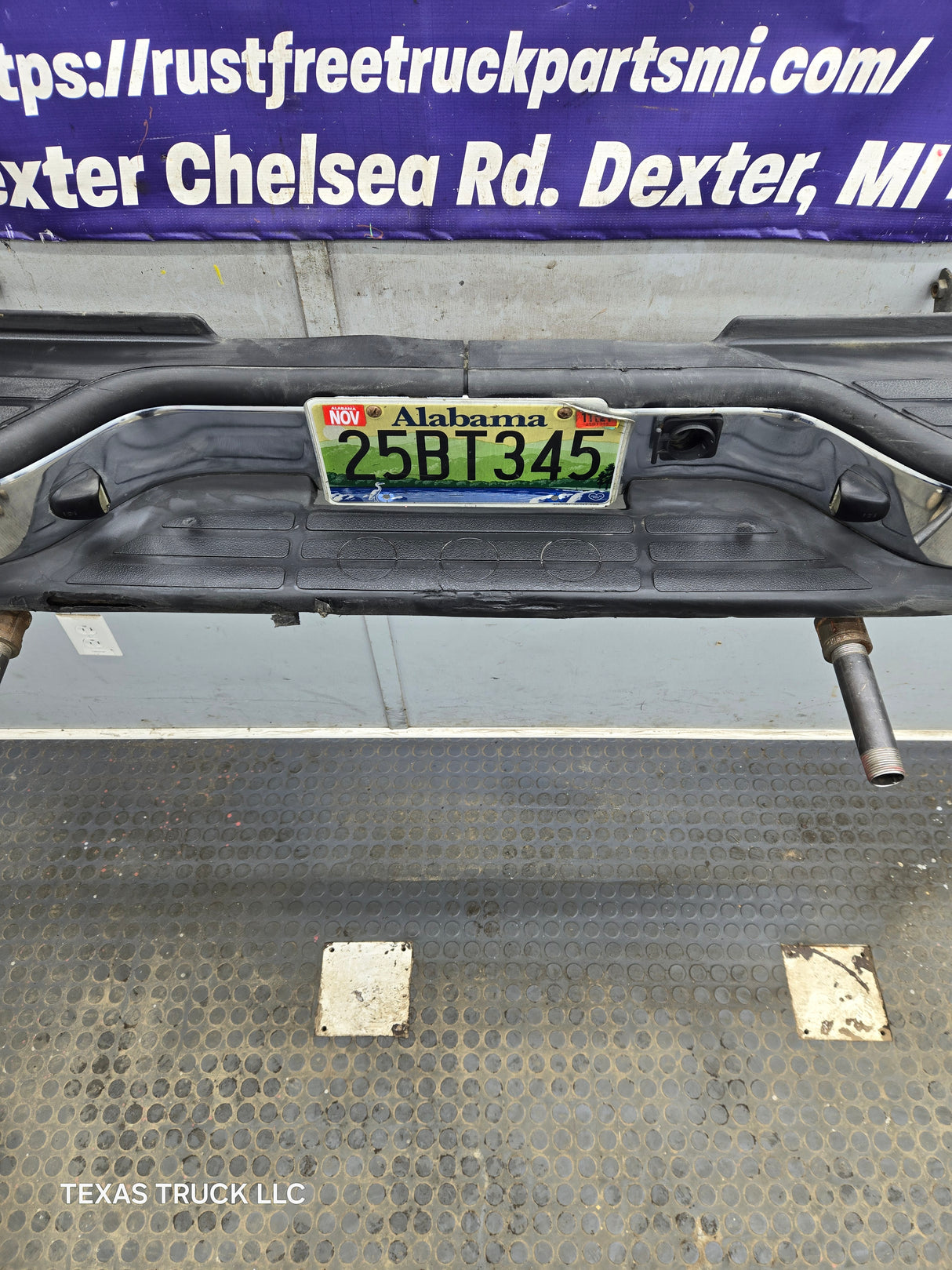 1999-2007 Chevrolet Silverado / GMC Sierra 2500 3500 HD Rear - Chrome