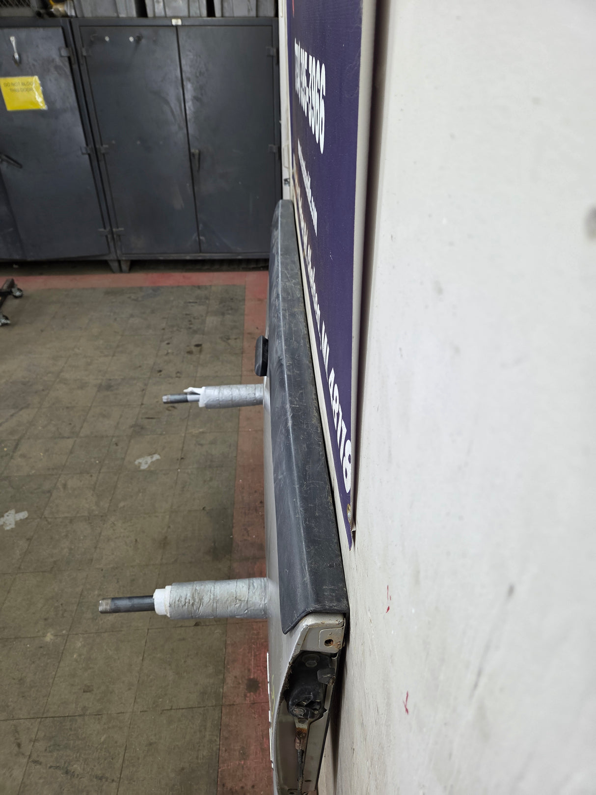 1999-2007 Chevrolet Silverado / GMC Sierra 1500 2500 3500 Tailgate