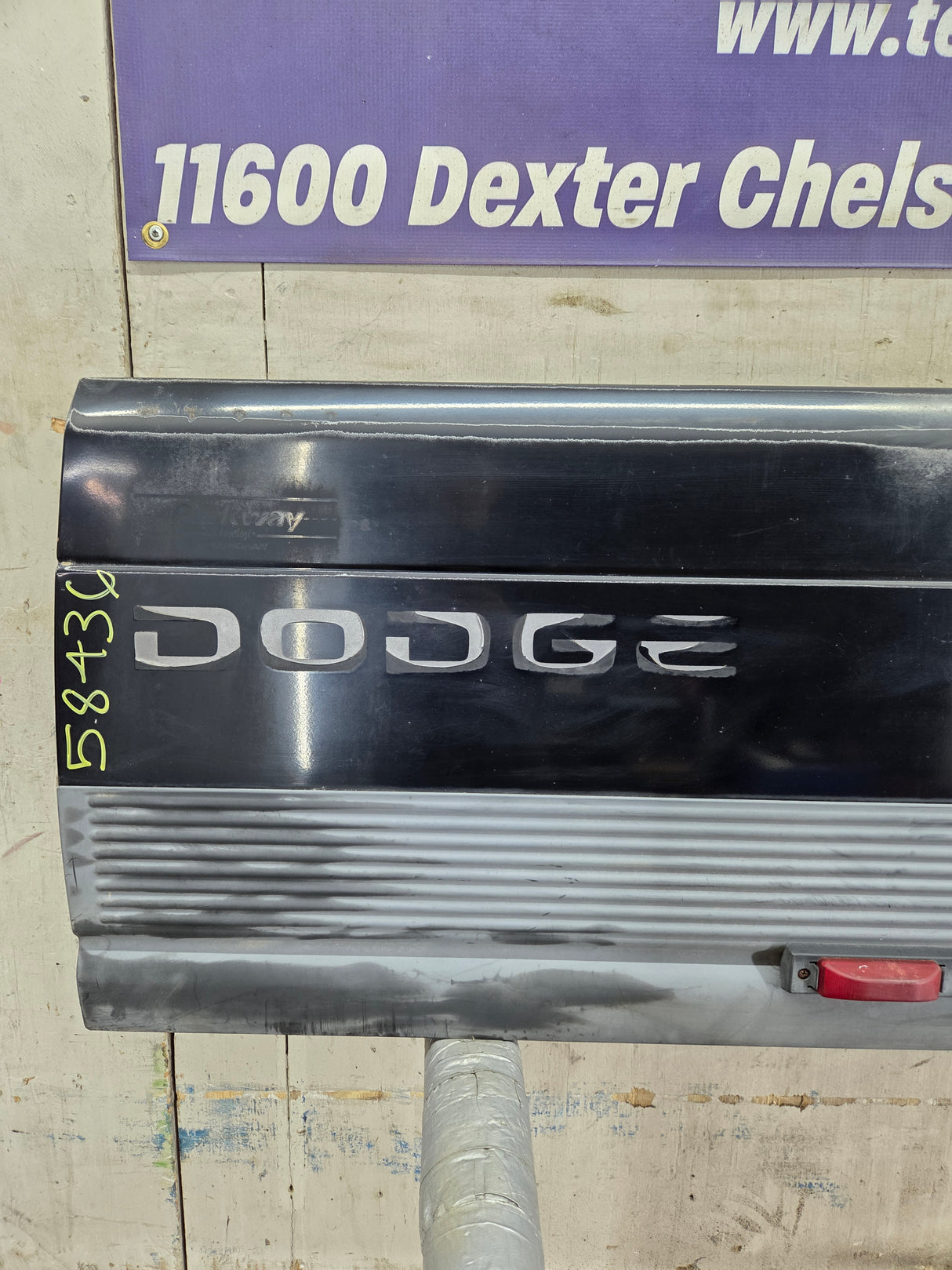 1994-2002 Dodge Ram 3500 Dually 2nd Gen Truck Tailgate
