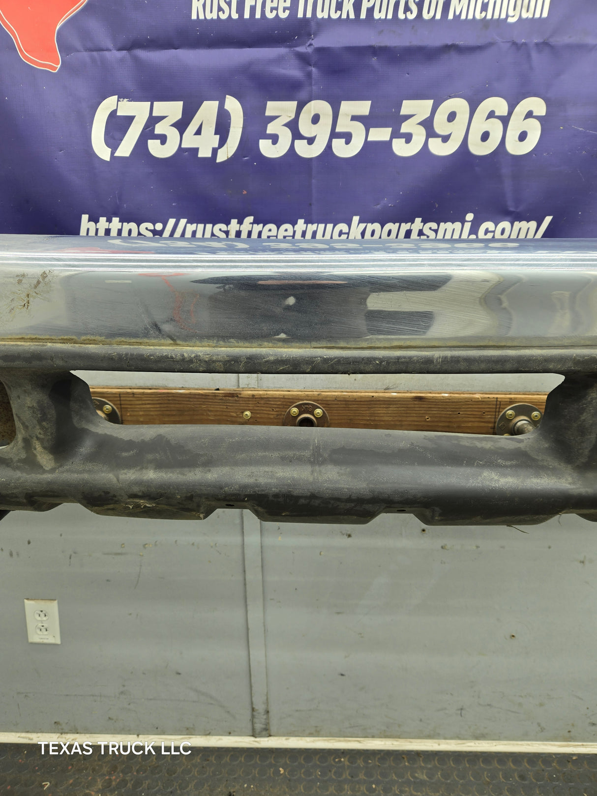 1999-2004 Ford Super Duty F250 F350 F450 F550 Excursion Front Bumper