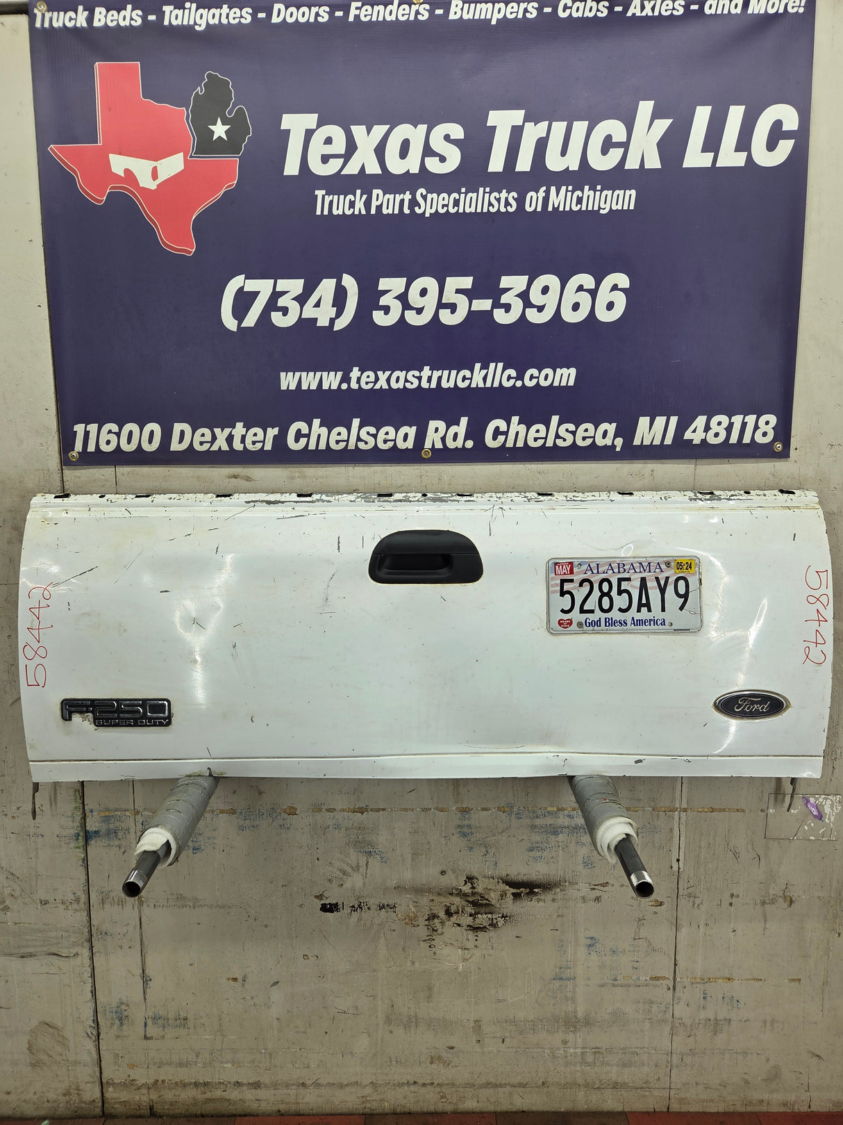 1997-2003 F150 / 1999-2007 Ford F250 F350 F450 F550 Super Duty Tailgate