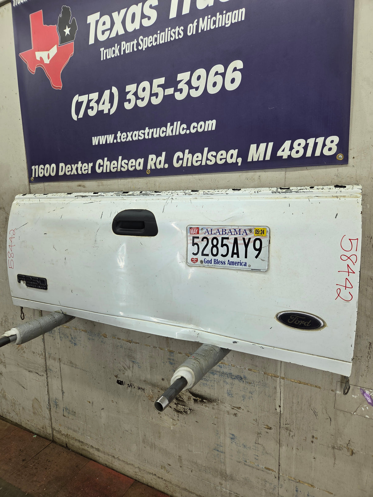 1997-2003 F150 / 1999-2007 Ford F250 F350 F450 F550 Super Duty Tailgate