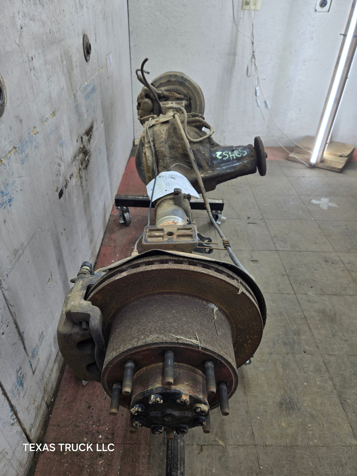 2005-2007 Ford Super Duty F250 F350 SRW Rear Axle 3.73 Gear Ratio