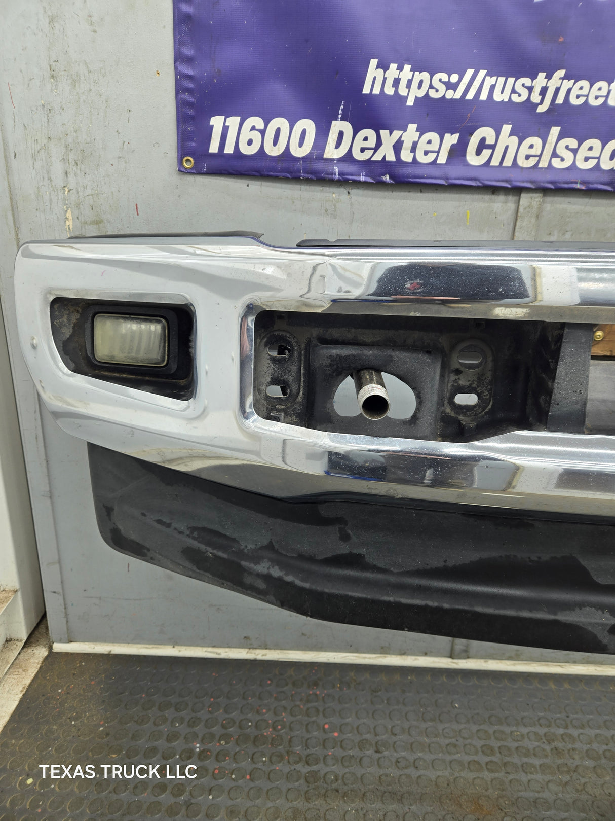 2017-2019 Ford Super Duty F250 F350 Front Bumper with fog lights