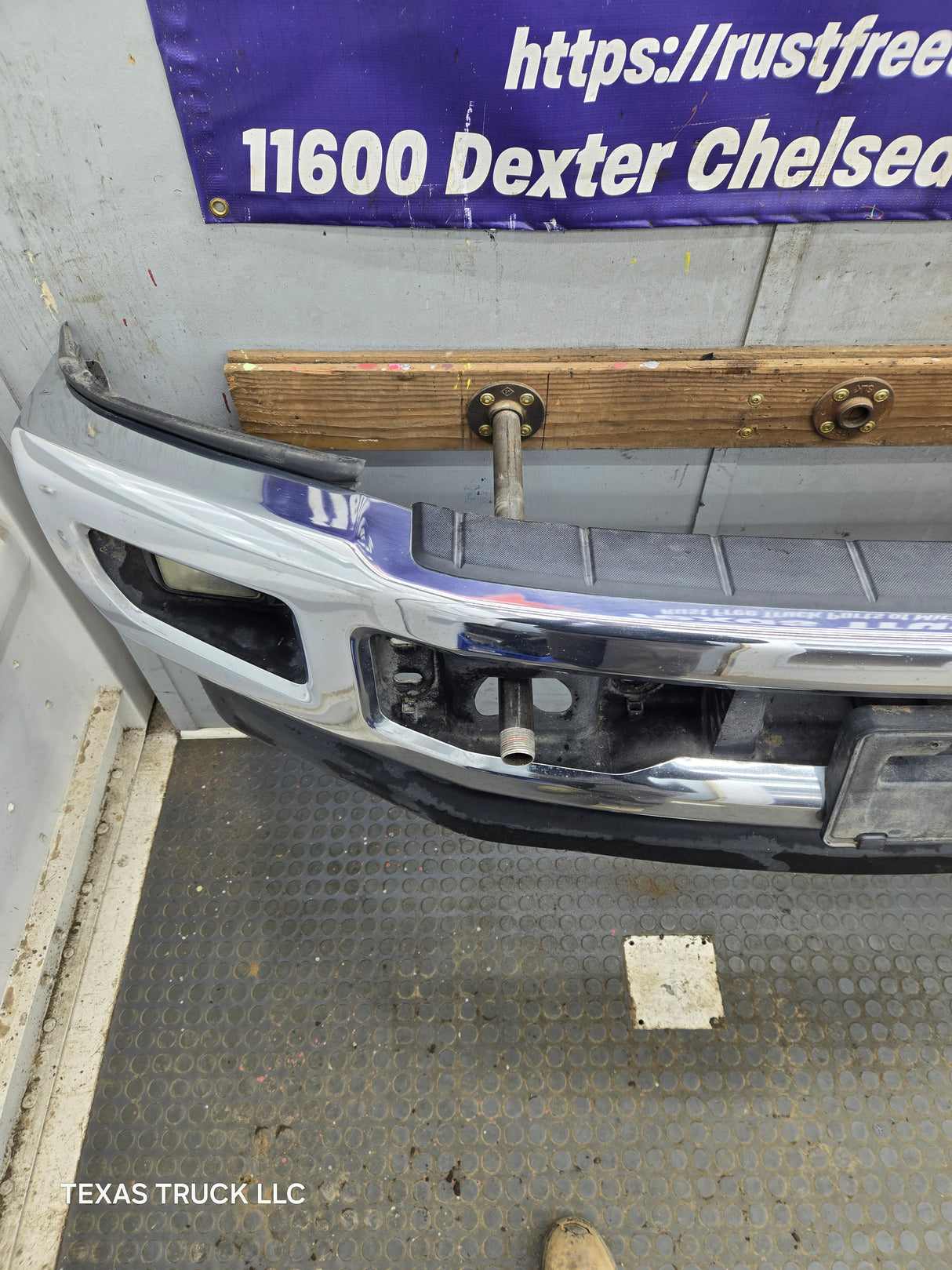 2017-2019 Ford Super Duty F250 F350 Front Bumper with fog lights