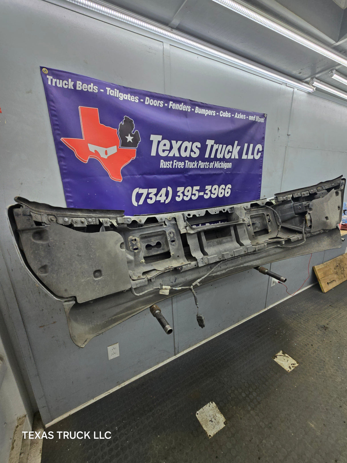 2017-2019 Ford Super Duty F250 F350 Front Bumper with fog lights