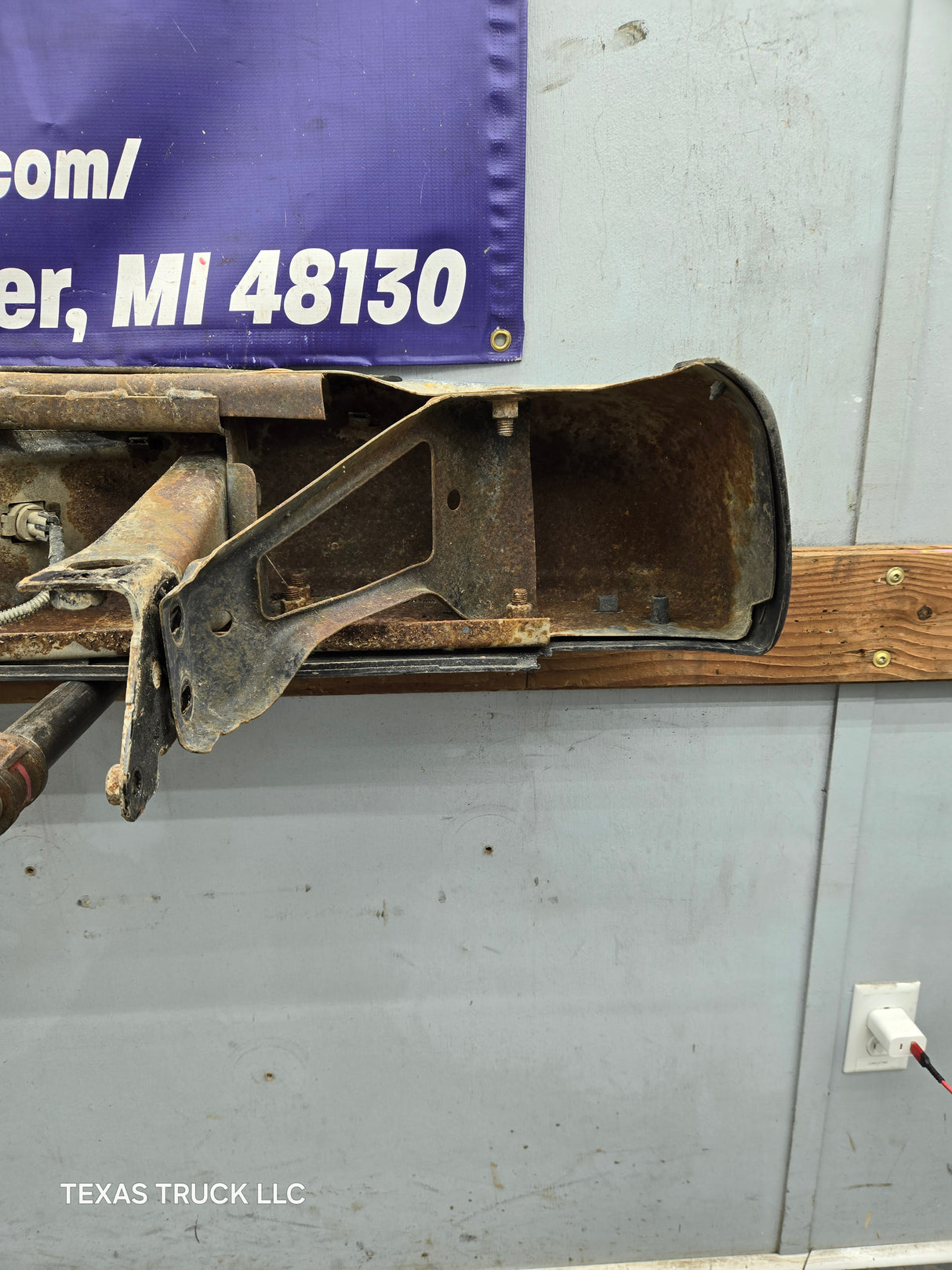 1999-2007 Chevrolet Silverado / GMC Sierra 1500 Rear Bumper