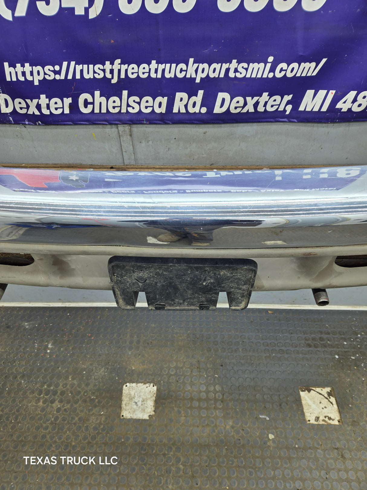 1999-2004 Ford Super Duty F250 F350 F450 F550 Excursion Front Bumper