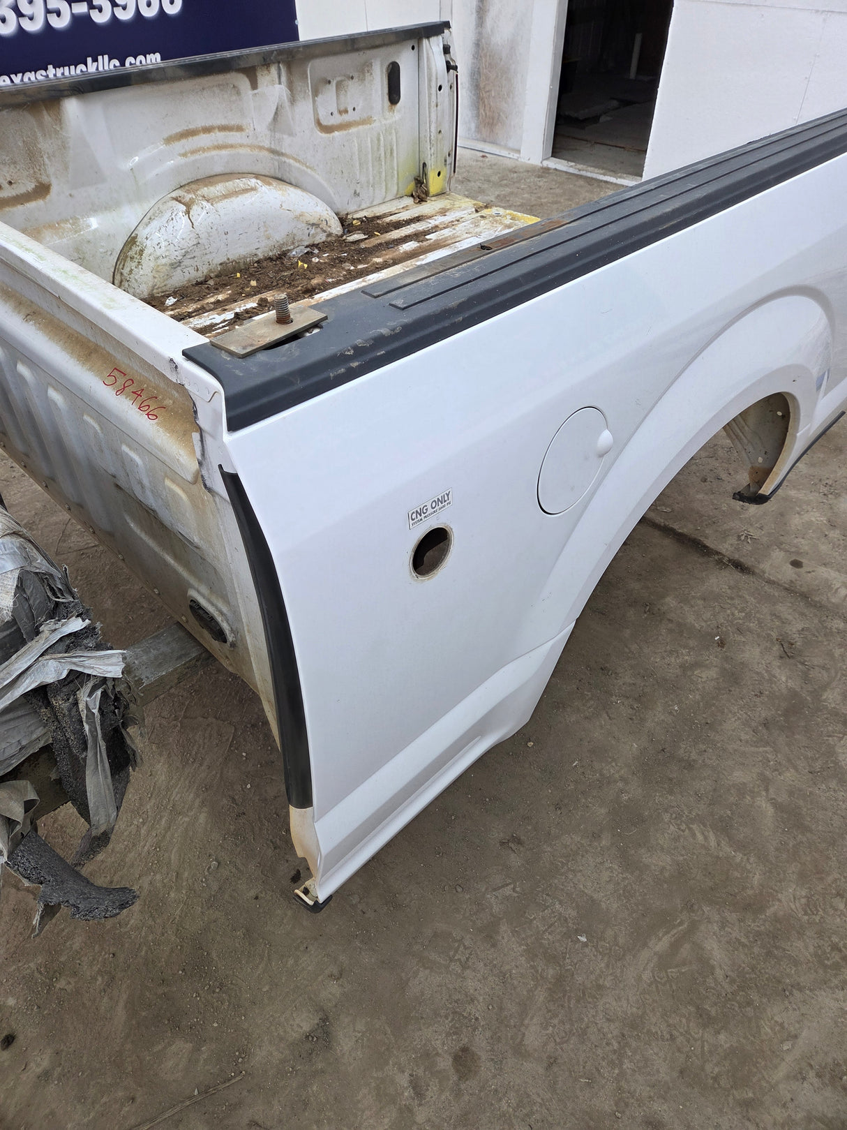 2015-2020 Ford F150 6' 6" Short Bed Without Wheel Lip Molding CNG BED
