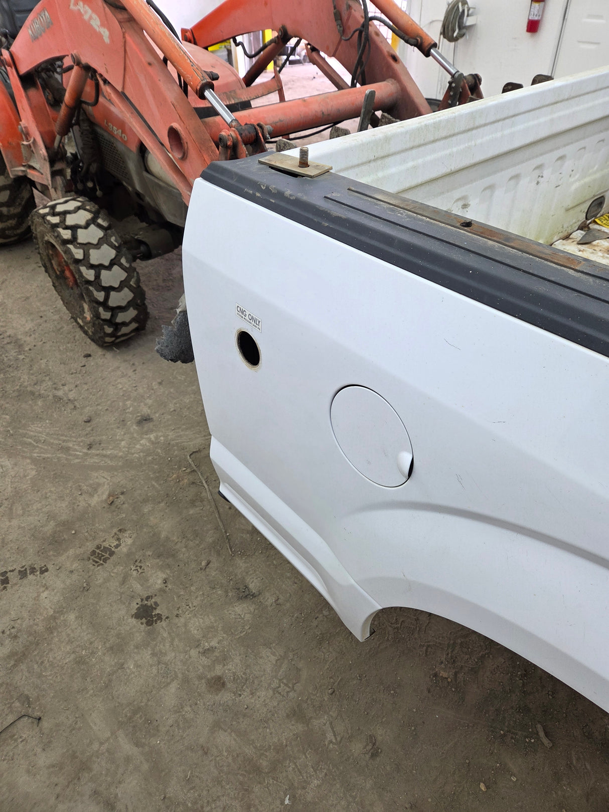 2015-2020 Ford F150 6' 6" Short Bed Without Wheel Lip Molding CNG BED