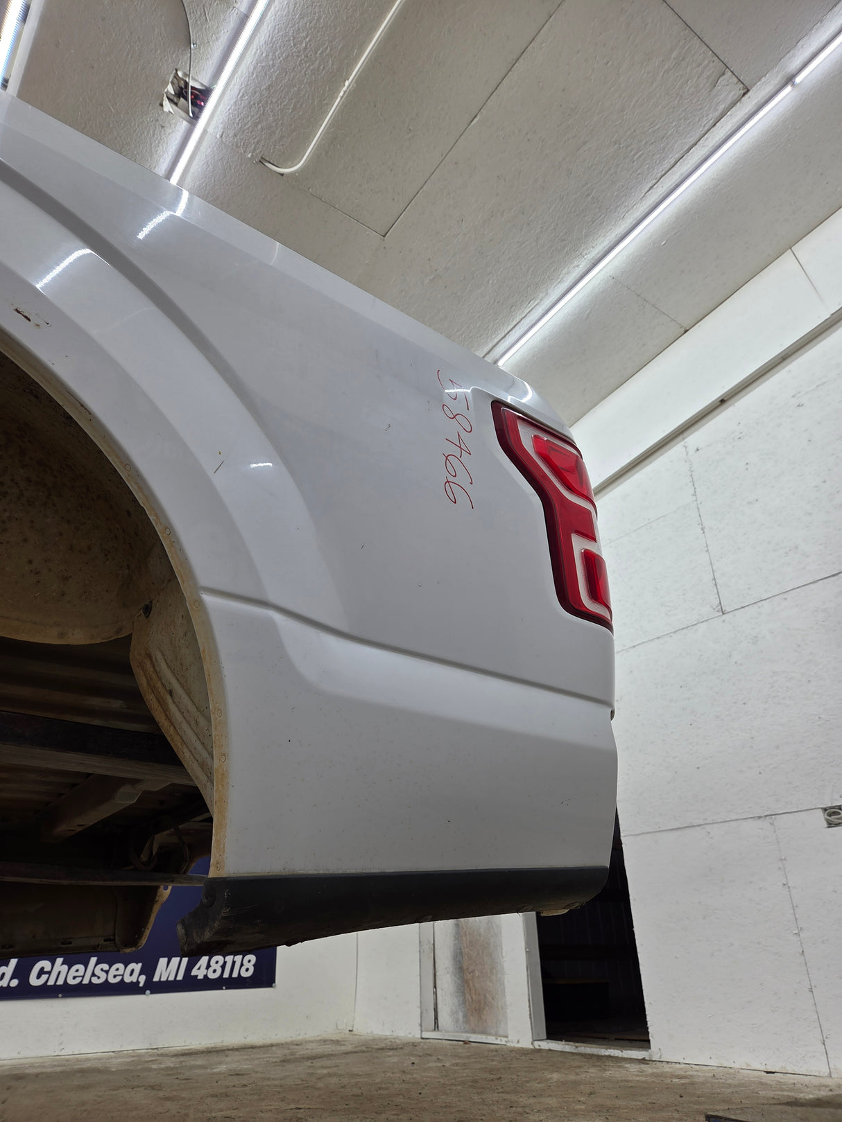 2015-2020 Ford F150 6' 6" Short Bed Without Wheel Lip Molding CNG BED
