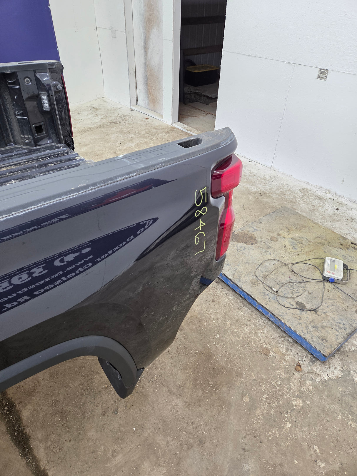 2019-2025 Chevrolet Silverado 2500 3500 HD 6' 6" Short Truck Bed