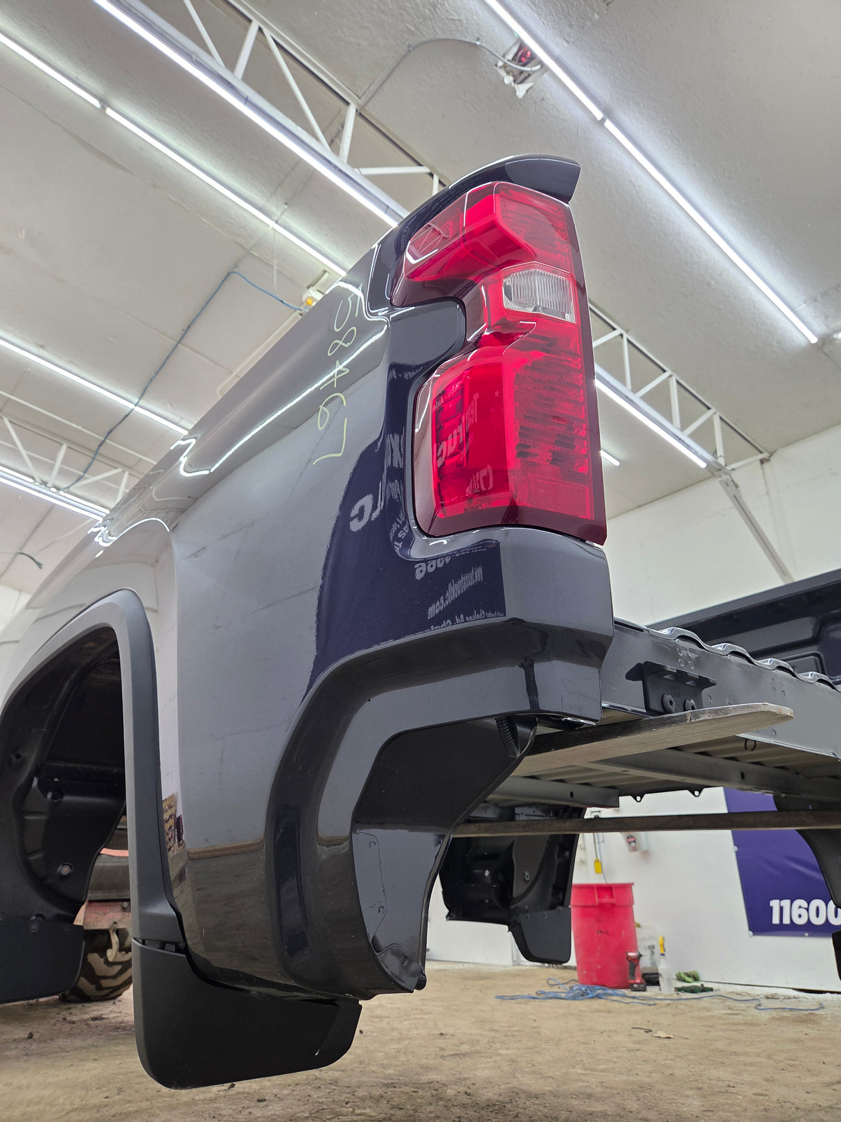 2019-2025 Chevrolet Silverado 2500 3500 HD 6' 6" Short Truck Bed