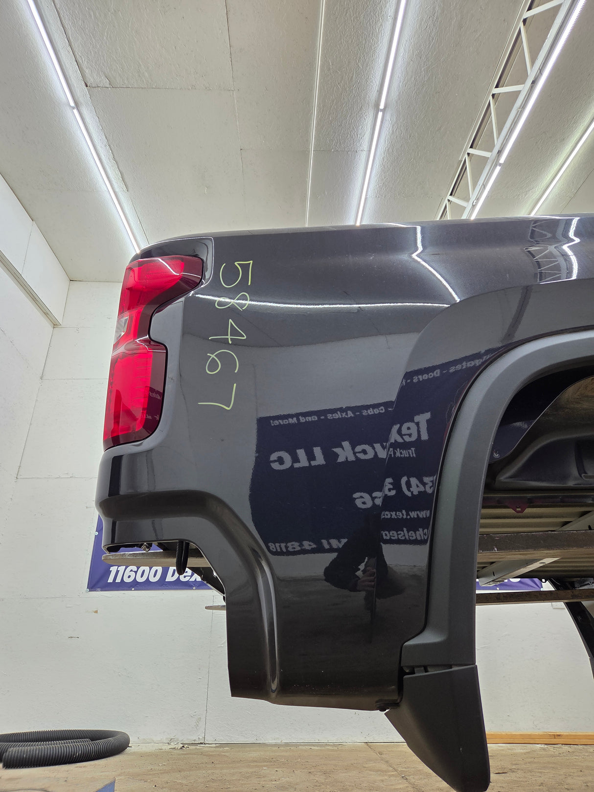 2019-2025 Chevrolet Silverado 2500 3500 HD 6' 6" Short Truck Bed