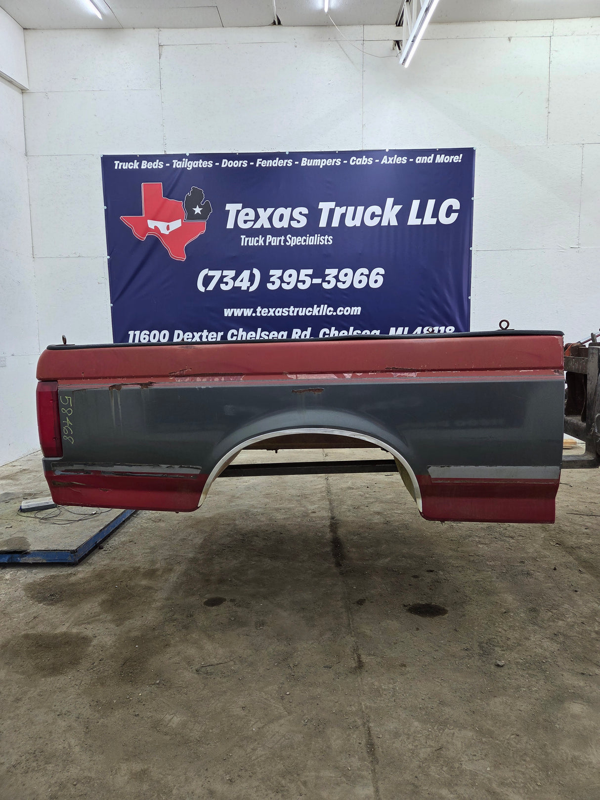 1987-1997 Ford F150 F250 F350 OBS 6' 9" Short Truck Bed