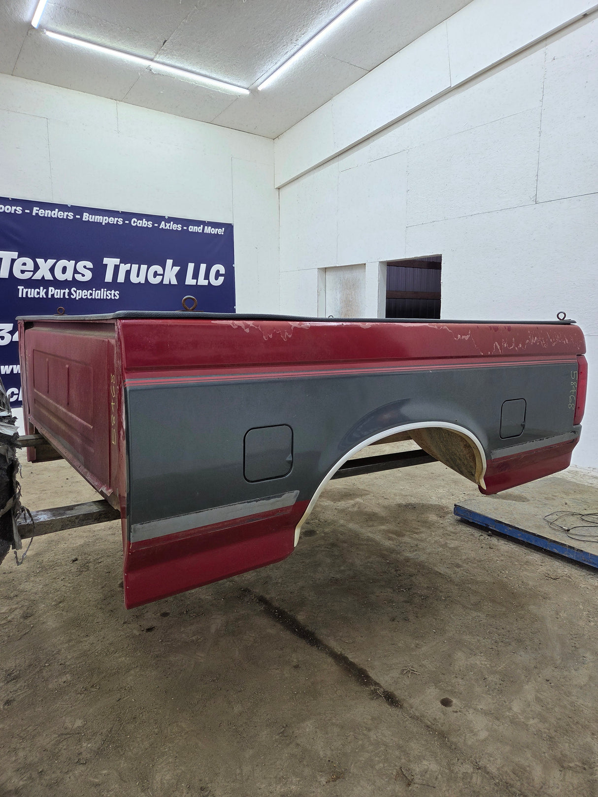 1987-1997 Ford F150 F250 F350 OBS 6' 9" Short Truck Bed