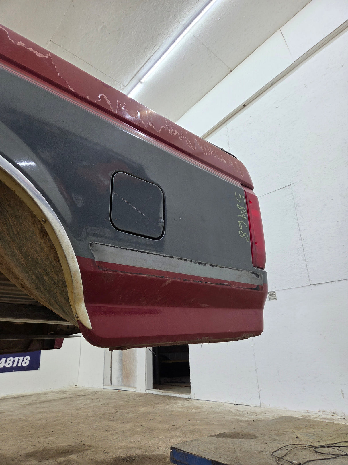 1987-1997 Ford F150 F250 F350 OBS 6' 9" Short Truck Bed