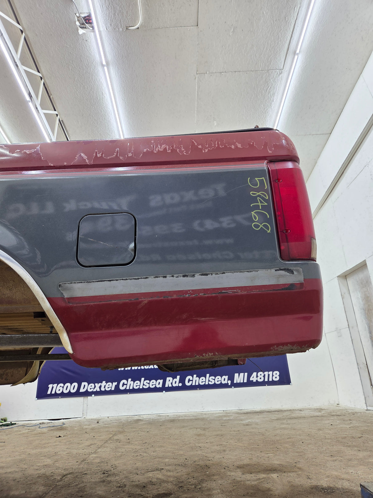 1987-1997 Ford F150 F250 F350 OBS 6' 9" Short Truck Bed