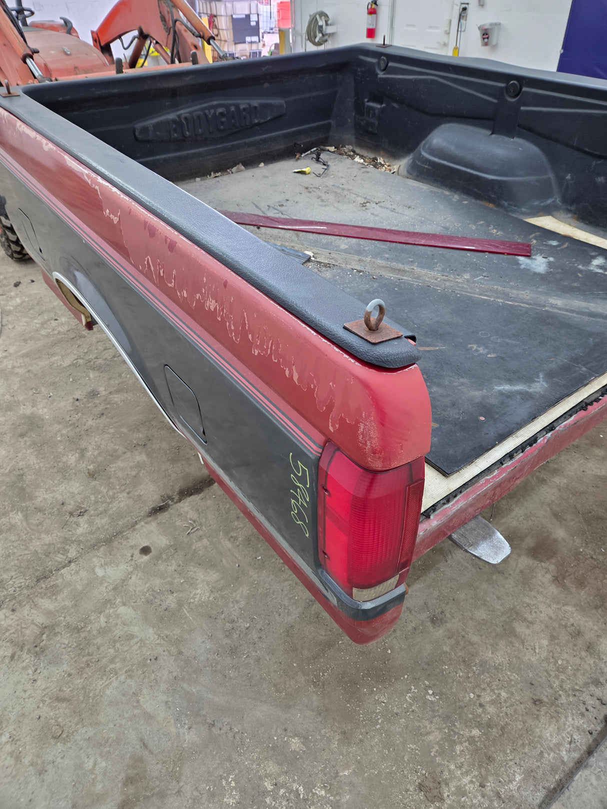 1987-1997 Ford F150 F250 F350 OBS 6' 9" Short Truck Bed