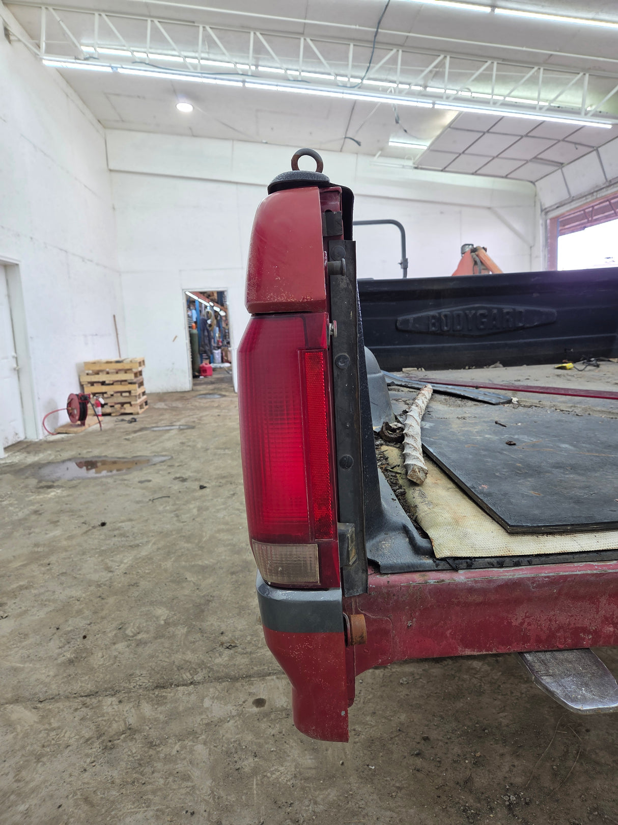 1987-1997 Ford F150 F250 F350 OBS 6' 9" Short Truck Bed