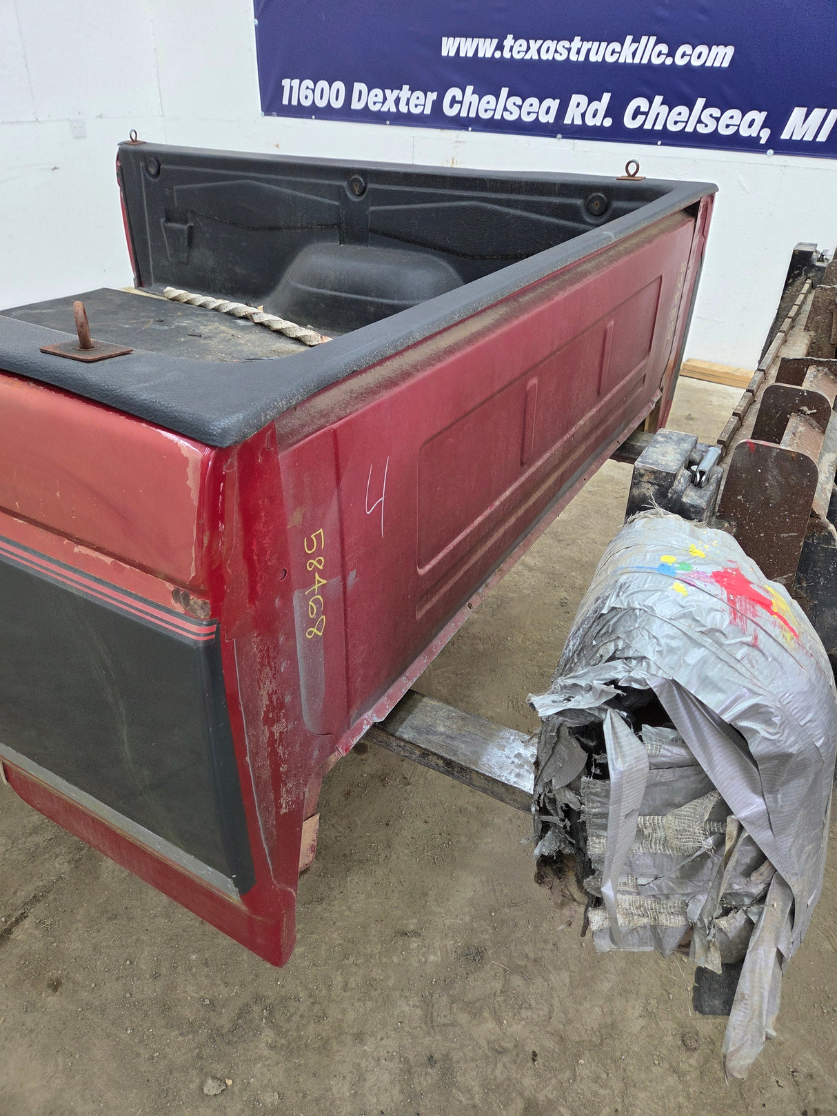 1987-1997 Ford F150 F250 F350 OBS 6' 9" Short Truck Bed