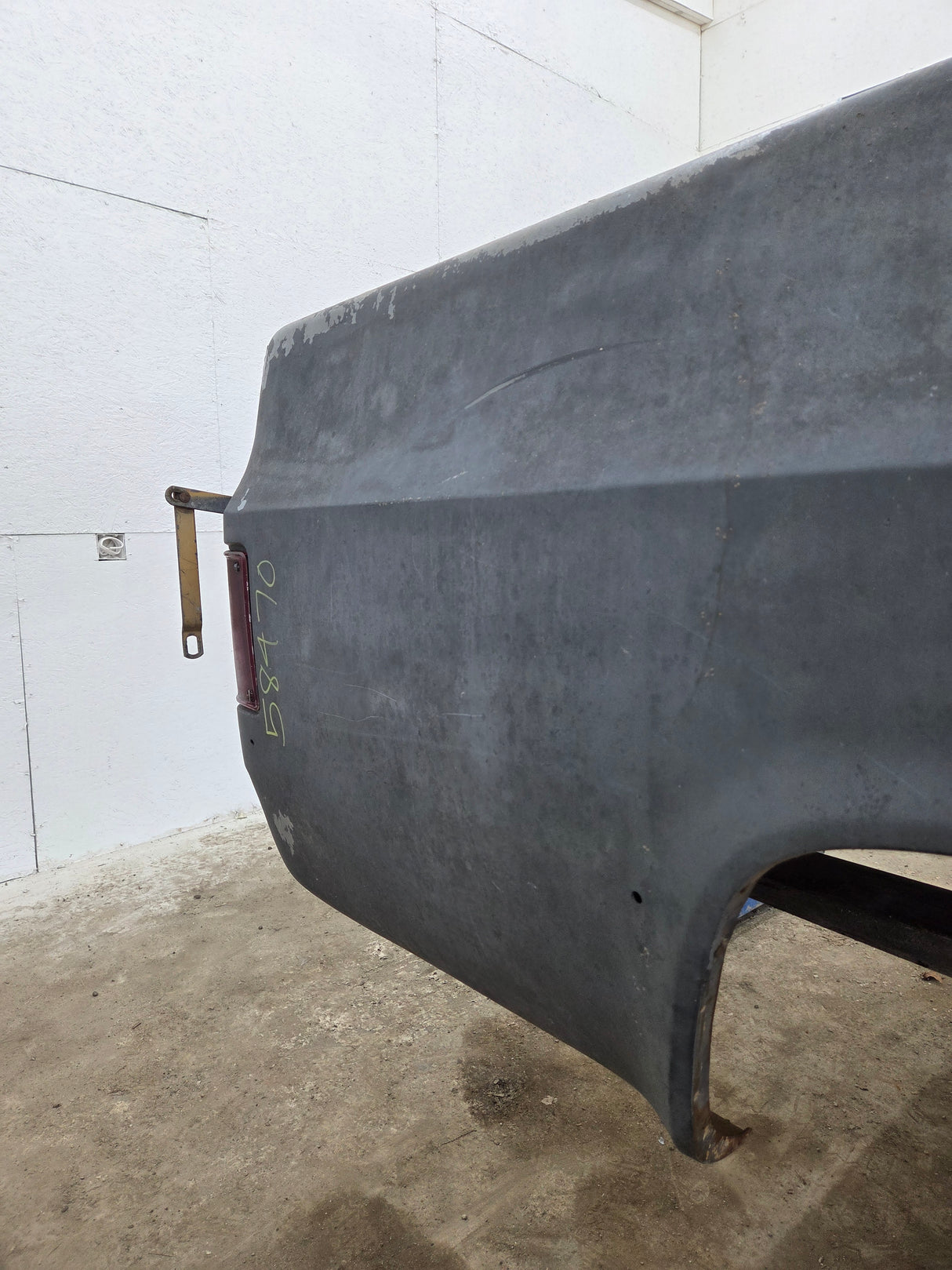 1979-1987 Chevrolet / GMC Square Body 8' Long Bed C10 C15 C20 C25 C35 K10 K15 K20 K25 K35