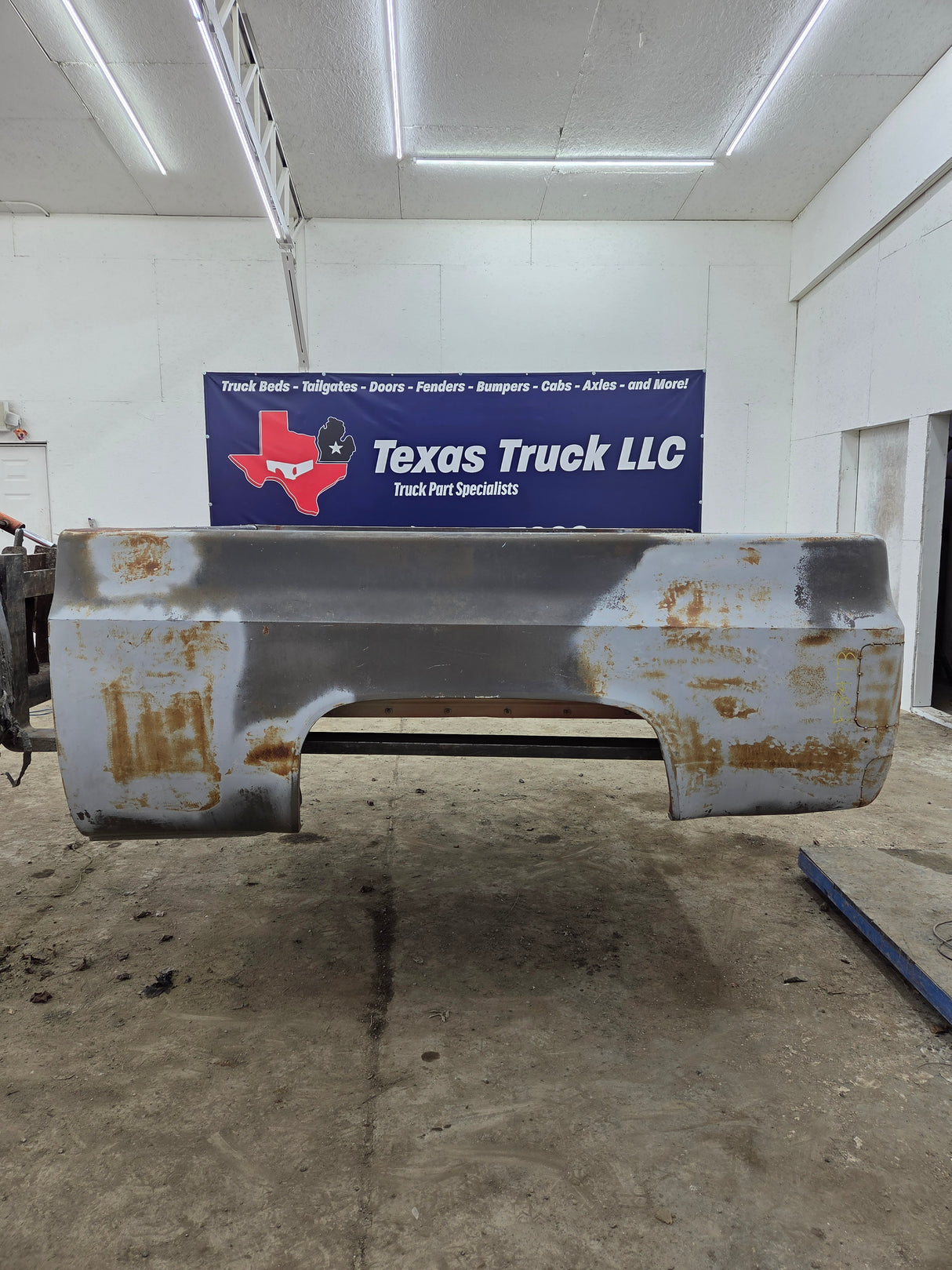 1979-1987 Chevrolet / GMC Square Body 6' 6" Short Bed C/K Series - COSTUMIZED