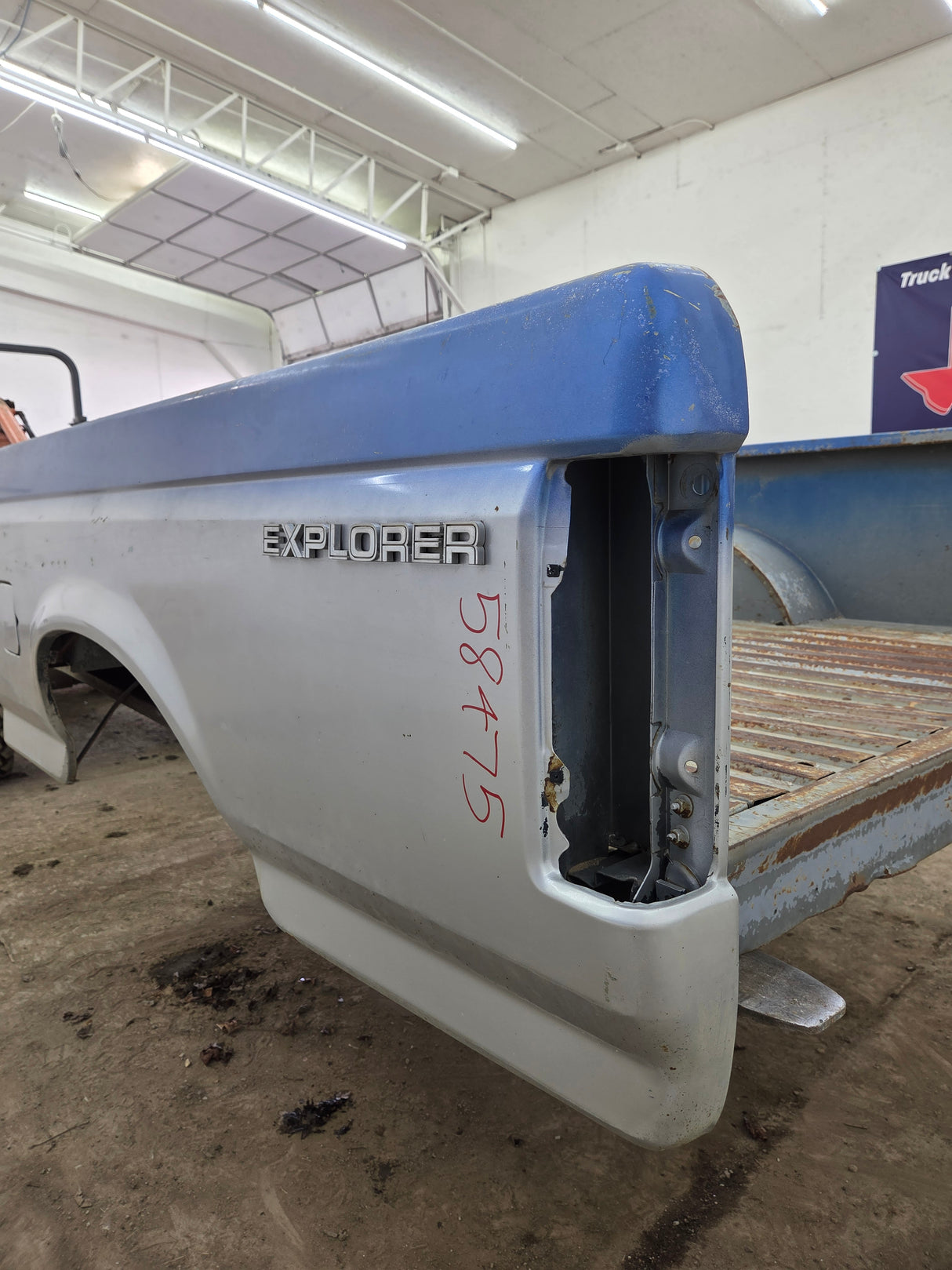 1987-1997 Ford F150 F250 F350 OBS 6' 9" Short Truck Bed - Mexico Edition