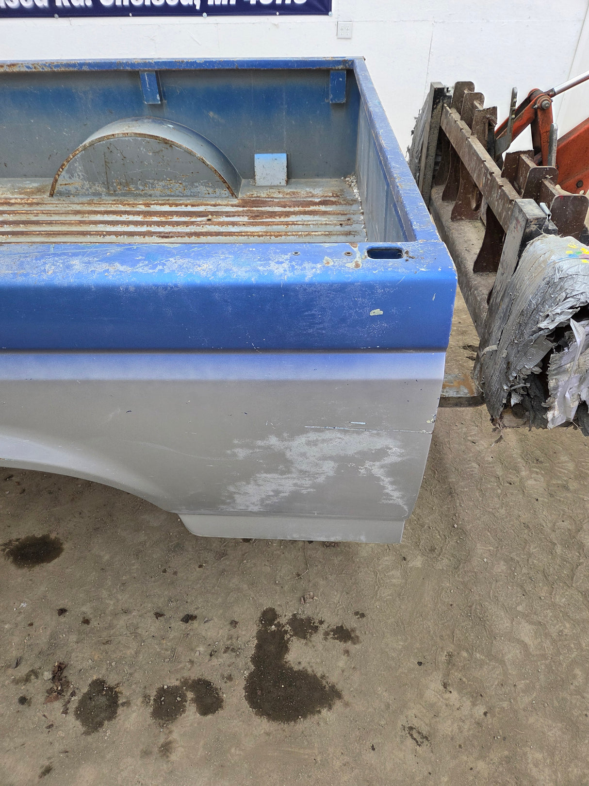 1987-1997 Ford F150 F250 F350 OBS 6' 9" Short Truck Bed - Mexico Edition