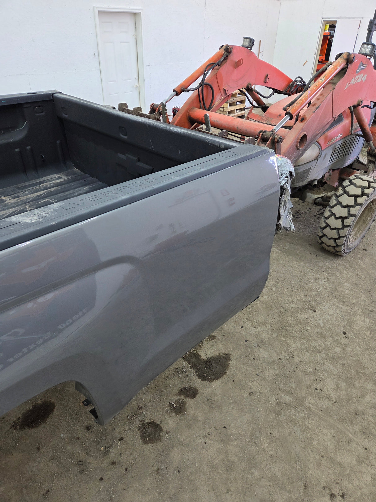2014-2019 Chevrolet Silverado 1500 2500HD 3500HD 8' Long Truck Bed