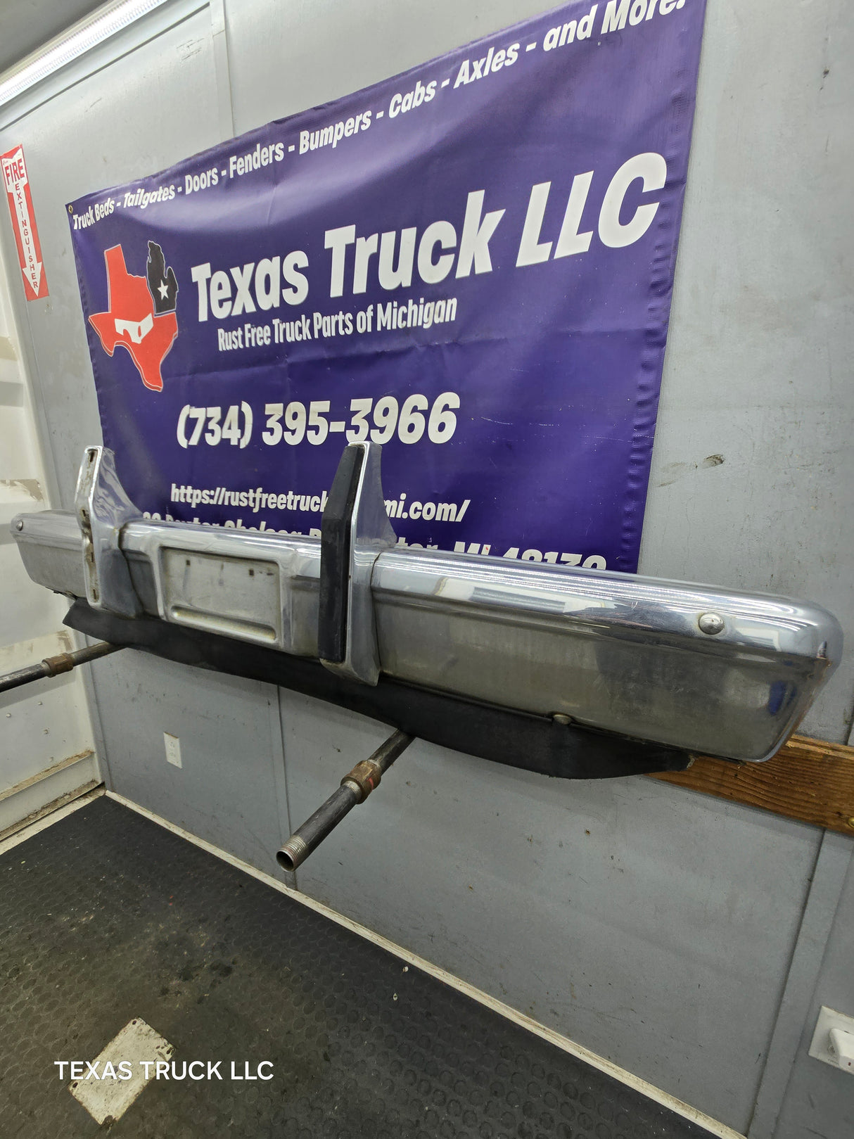 1983-1991 Chevrolet Silverado / GMC Sierra Square Body Front Bumper With Push Bars