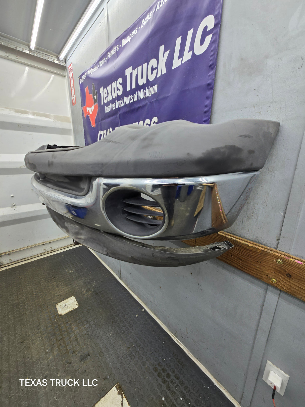 2003-2005 Dodge Ram 1500 2500 3500 3rd Gen Front Bumper