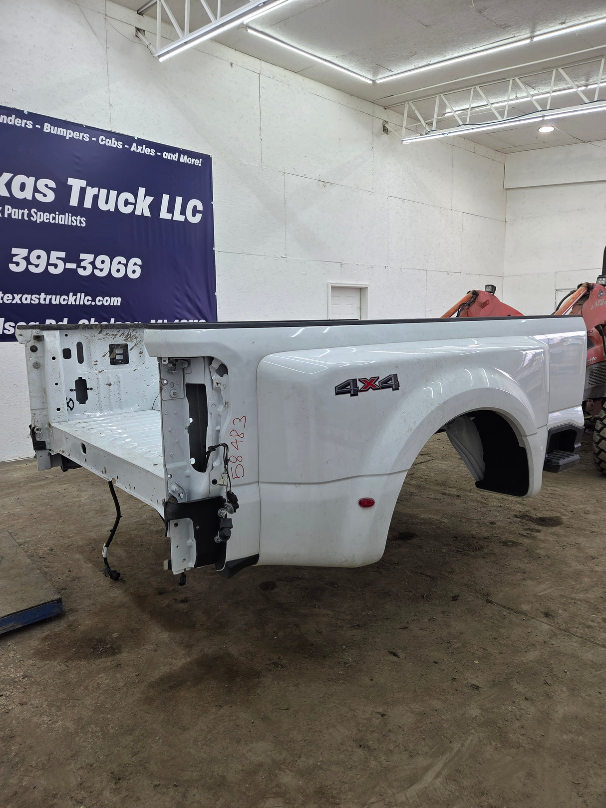2023-2026 Ford Super Duty F350 F450 F550 8' Dually Truck Bed - Oxford White