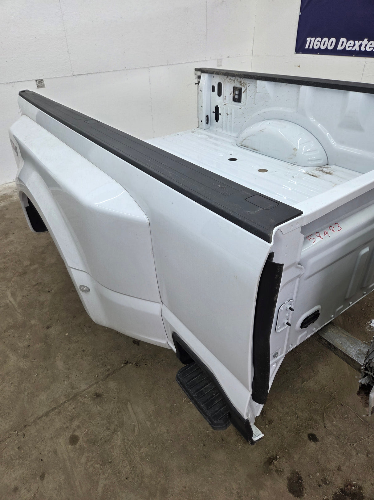2023-2026 Ford Super Duty F350 F450 F550 8' Dually Truck Bed - Oxford White