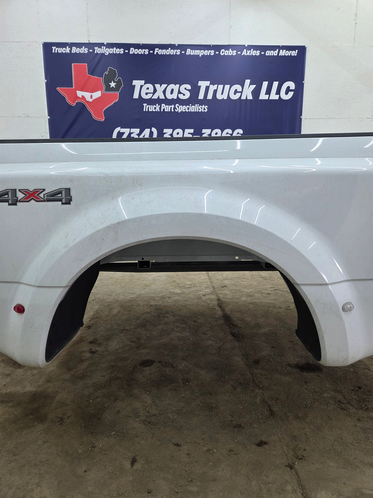 2023-2026 Ford Super Duty F350 F450 F550 8' Dually Truck Bed - Oxford White